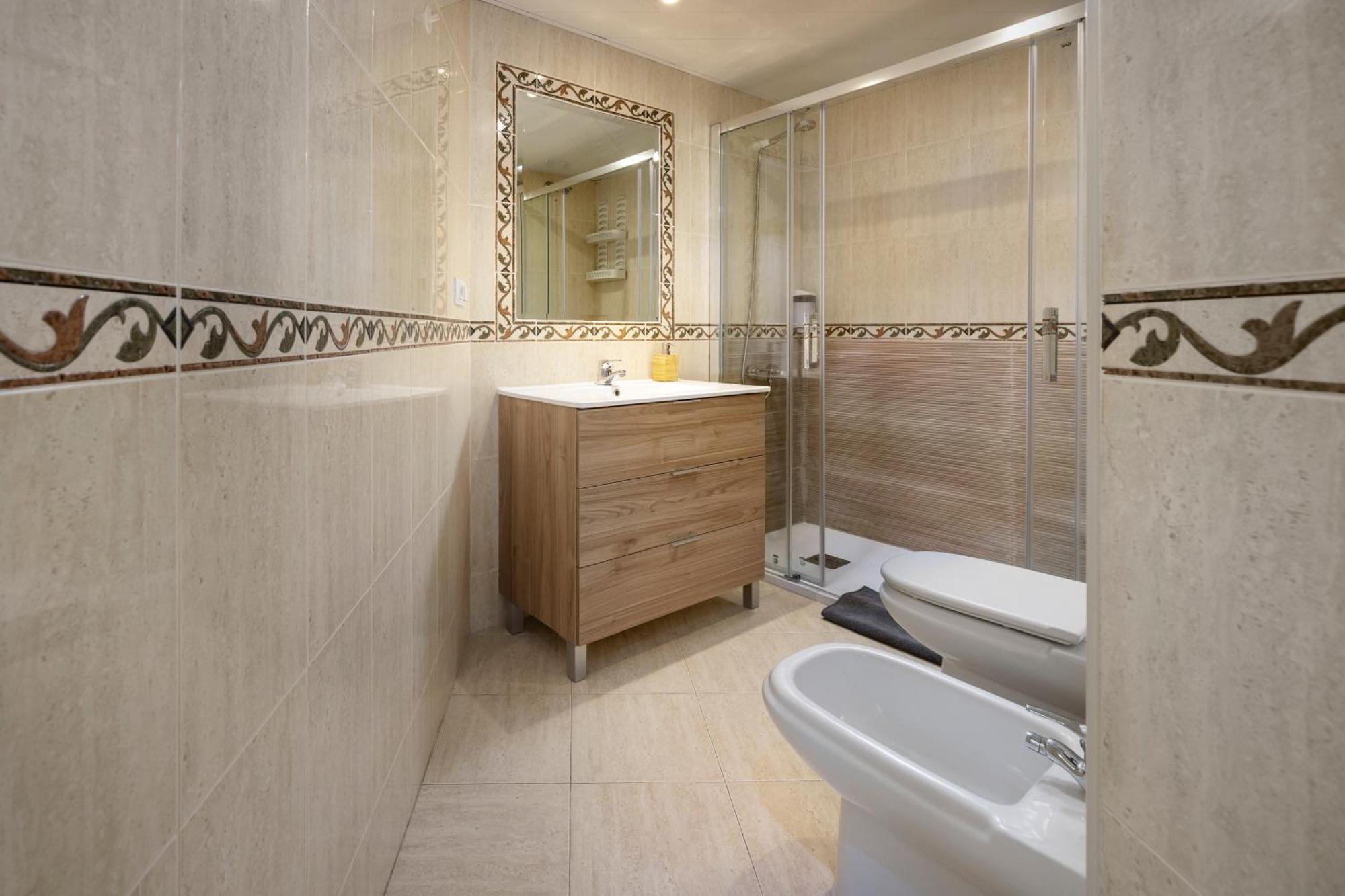 Wonderstays Maribel Apartment