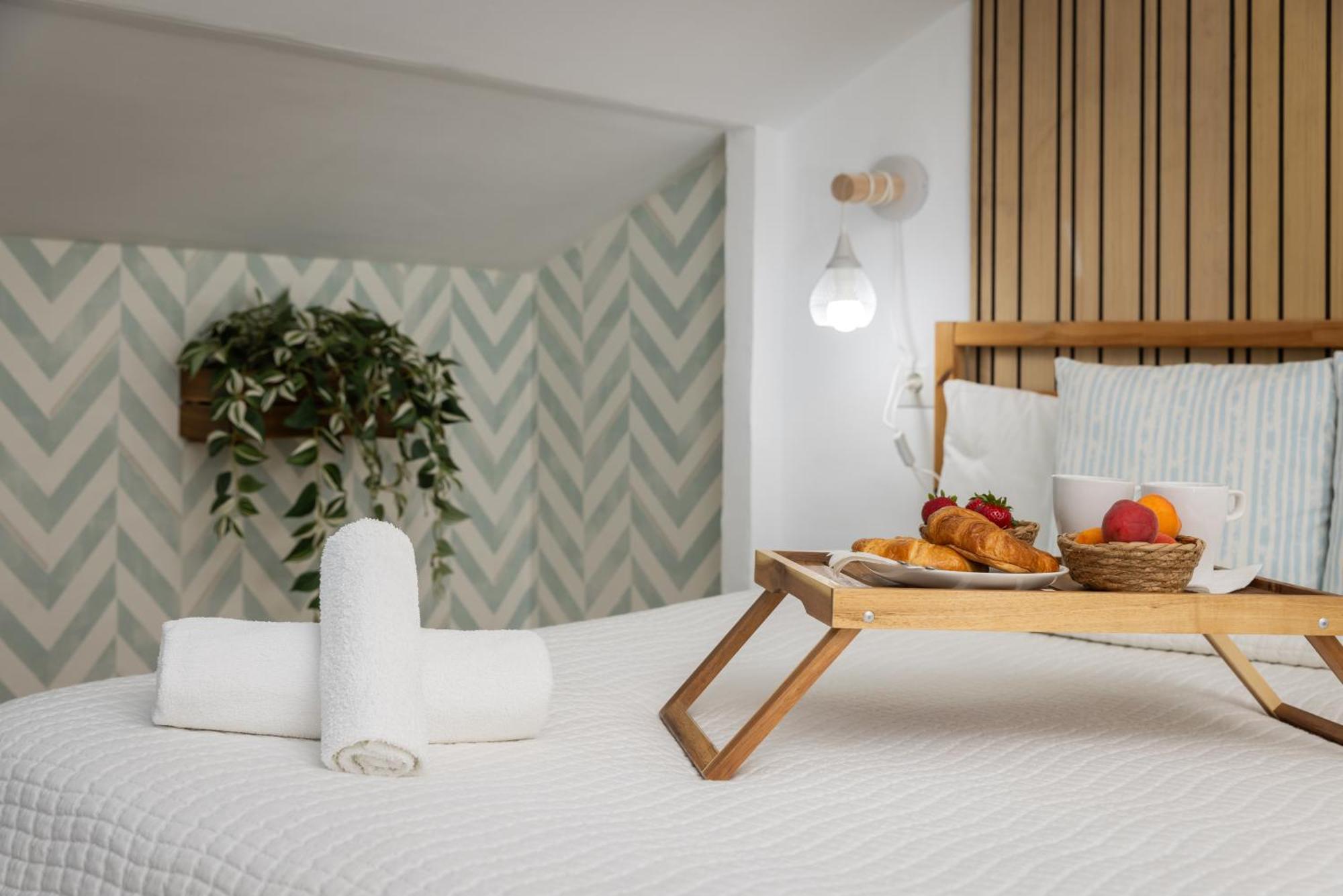 Wonderstays Maribel Apartment